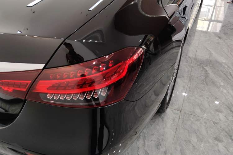 Used Mercedes-Benz E-Class 2021 Restyled E 300 L Luxury Edition
