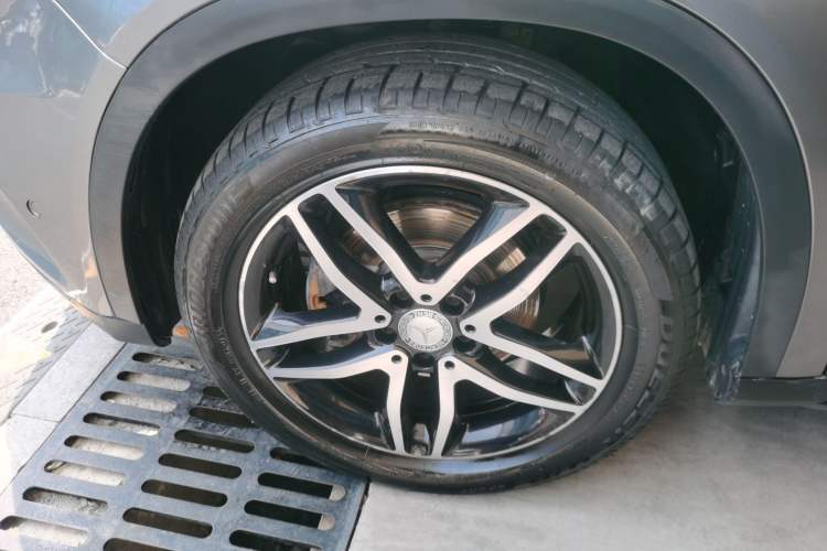 Used Mercedes-Benz GLA 2015 GLA 200 Fashion Model Exterior 4