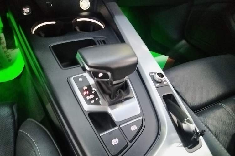 Used Audi A4L 2024 40 TFSI Fashion Dynamic Model