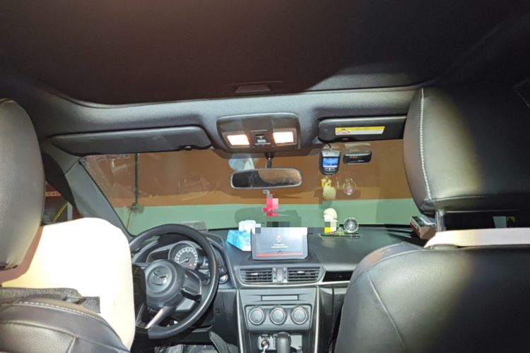 Used Mazda CX-4 2018 2.0L Automatic Two-Wheel Drive Blue Sky Dynamic Version China VI Standard Headliner