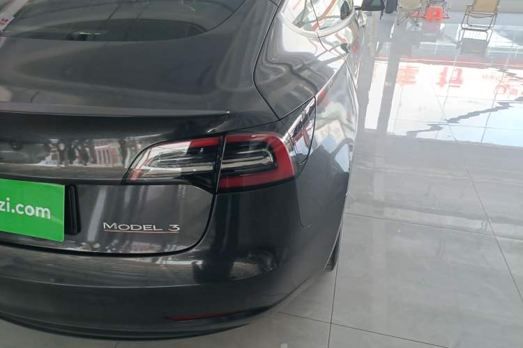Used Tesla Model 3 2021 Revised Version II – Performance High-Performance All-Wheel-Drive Edition Exterior 3