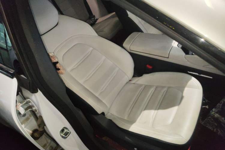 Used Dongfeng eπ eπ007 2024 530 Pro Version Right Front Seat