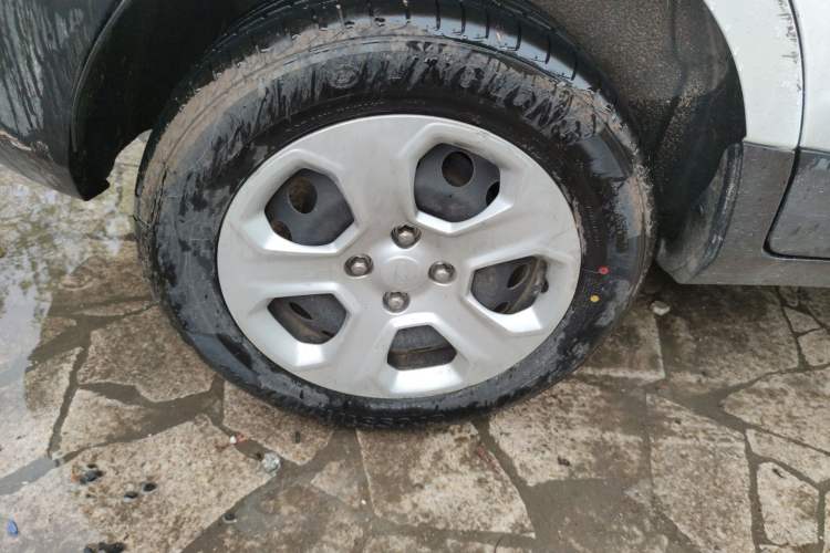 Used Ford EcoSport 2018 1.5L Automatic Elite Edition Right Rear Wheel Hub