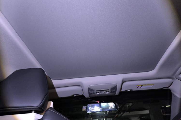 Used Toyota Wildlander 2024 Dual-Motor 2.5L E-CVT All-Wheel Drive Luxury PLUS Edition