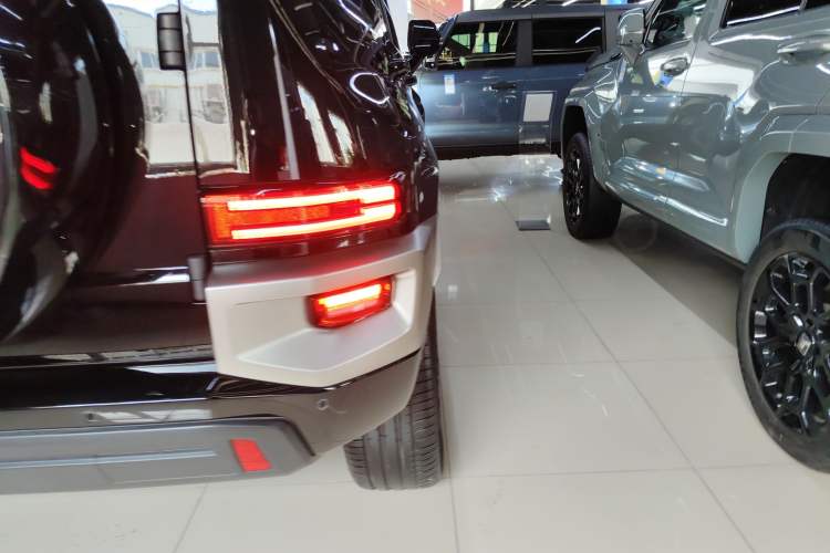 Used Tank 700 New Energy 2024 Hi4-T Extreme Edition Exterior 3