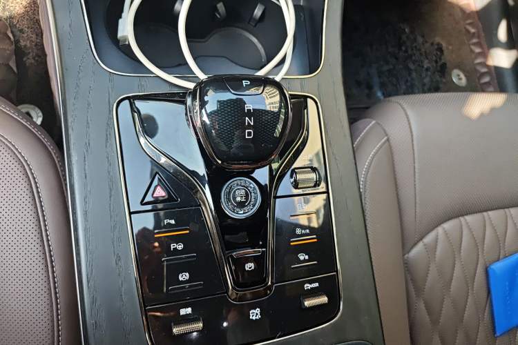 Used BYD Han 2022 EV Genesis Edition 610KM All-Wheel Drive Premium Model