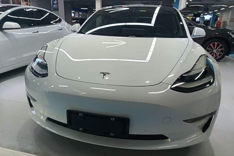 Used Tesla Model 3 2019 Long-Range Rear-Wheel-Drive Version