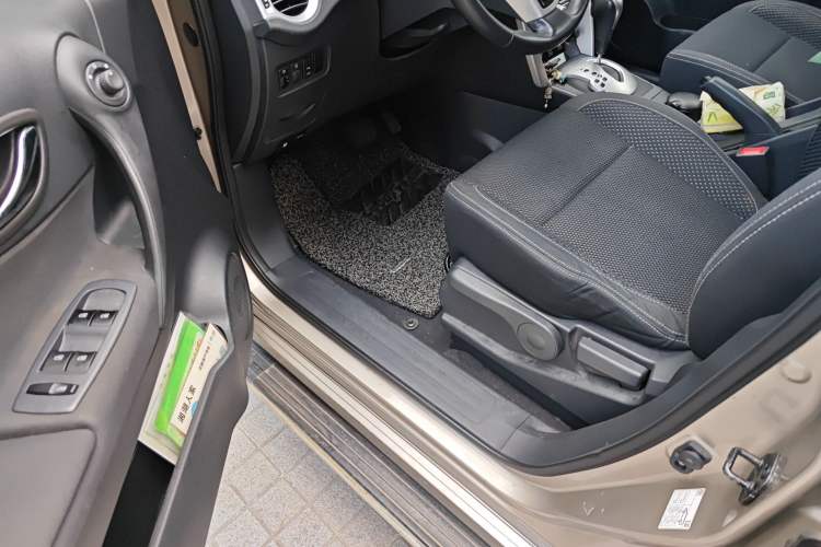 Used Renault Koleos 2012 2.5 4x4 Urban Edition Driver Seat