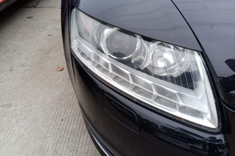Used Audi A6L 2011 2.0 TFSI Automatic Standard Edition Right Front Headlight