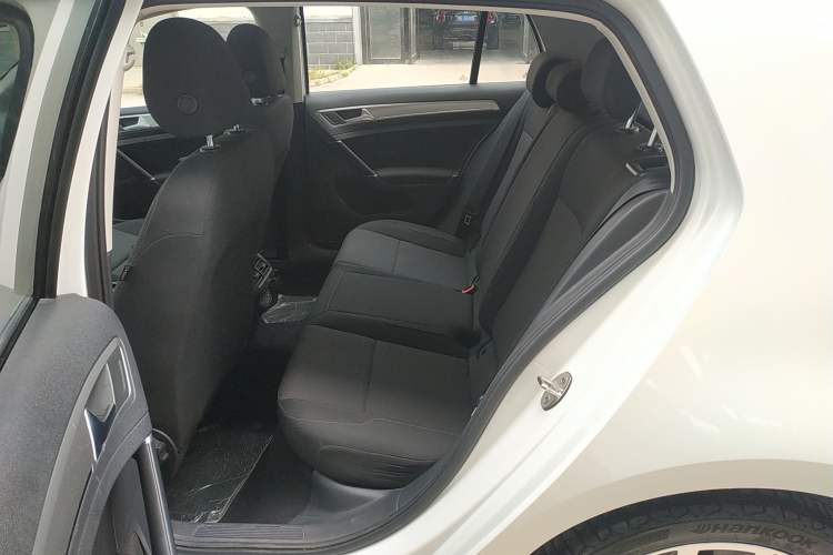 Used Volkswagen Golf 2020 200TSI DSG Comfortable and Ambitious Edition Left Rear Seat