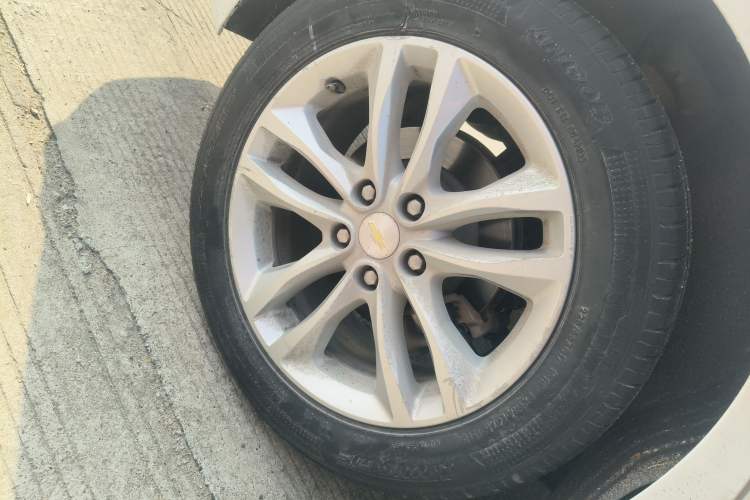 Used Chevrolet Malibu XL 2016 1.5T Dual-Clutch Ruichi Edition Right Rear Wheel Hub