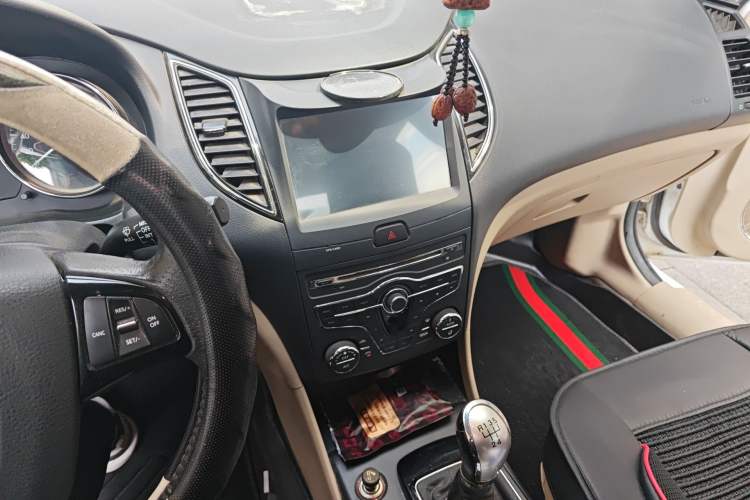 Used Bestune B50 2013 1.6L manual luxury version