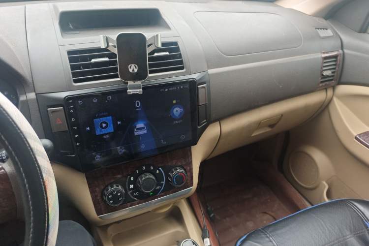 Used BAIC Weiwang M30 2015 1.5L Basic Version DAM15 Audio And AC Panel