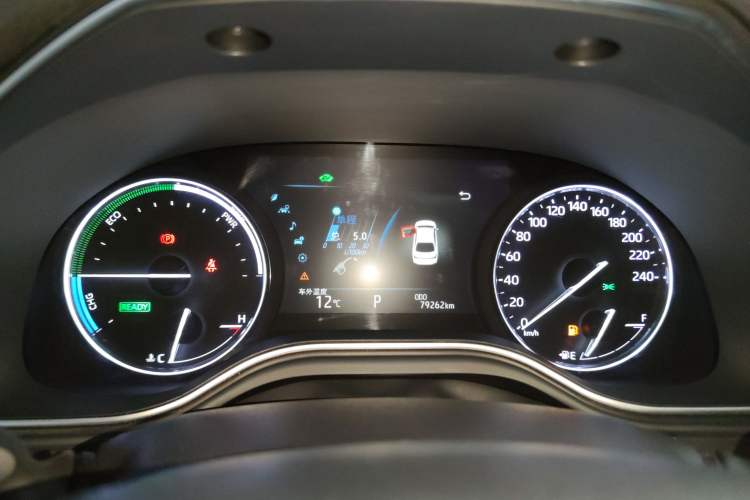 Used Toyota Avalon 2019 Dual-Engine 2.5L Luxury Edition China VI Standard