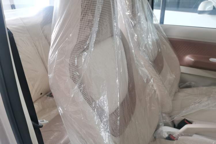 Used Wuling Hongguang MINIEV 2024 3rd Generation 215km Advanced Version