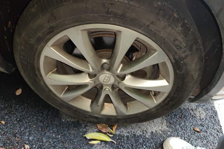 Used Geely Auto Emgrand GS 2016 Elegant Edition 1.8L Automatic LingShang Model Right Front Wheel Hub