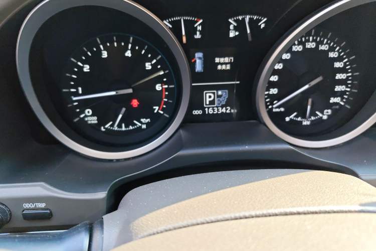 Used Toyota Land Cruiser 2012 4.6L Automatic VX-R
