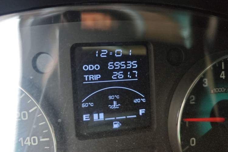 Used Jinbei New Hiace X30L 2018 1.5L Wealth Edition DLCG14 Odometer Close Up