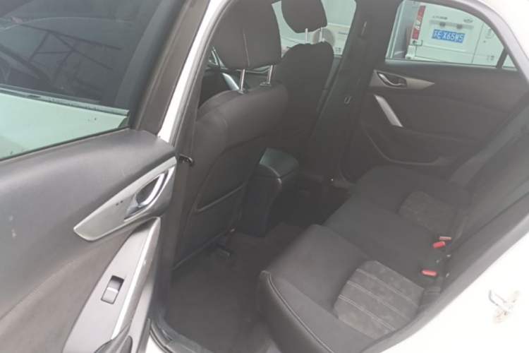 Used Mazda CX-4 2018 2.0L Manual Two-Wheel Drive Blue Sky Dynamic Edition China V Standard
