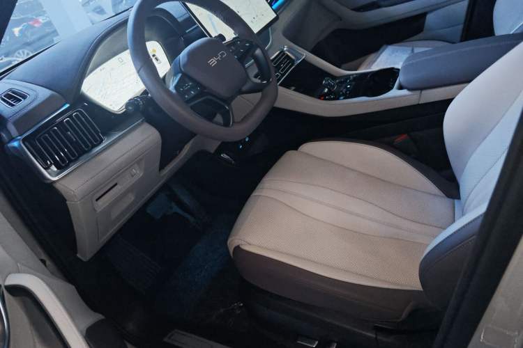 Used BYD Song PLUS New Energy 2025 DM-i Intelligent Driving 160KM Flagship Model
