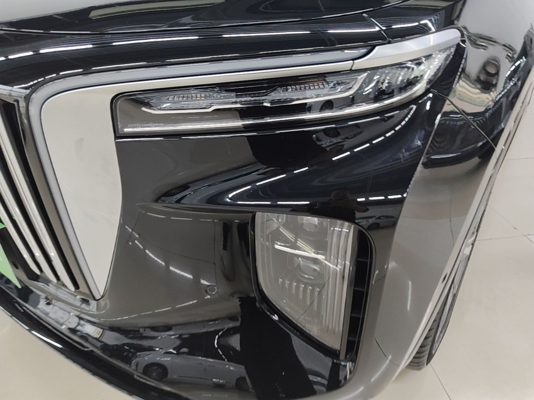 Hongqi E-HS9 2022 690 km Range Flagship Edition Six Seats — снимка 8