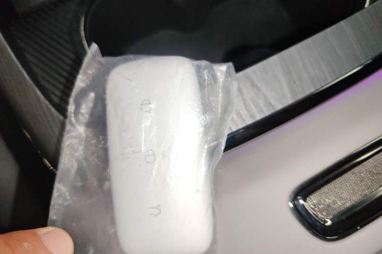 Used Geely Galaxy 8 2025 130km EM-i Flagship Edition Interior 1