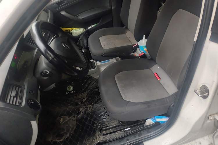Used Skoda Rapid 2015 1.4L Manual Enjoyment Model