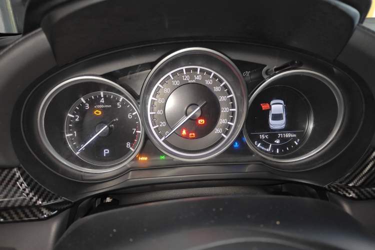 Used Mazda Atenza 2020 2.0L Blue Sky Luxury Edition
