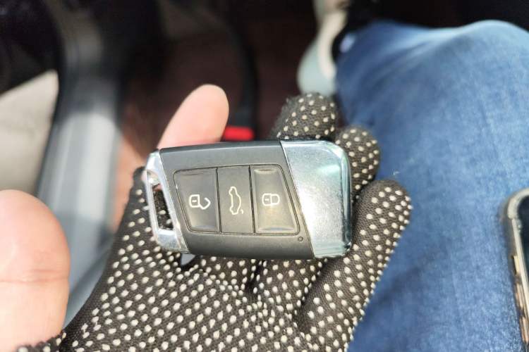 Used Volkswagen Passat 2022 330TSI Starry Luxury Edition Vehicle Key