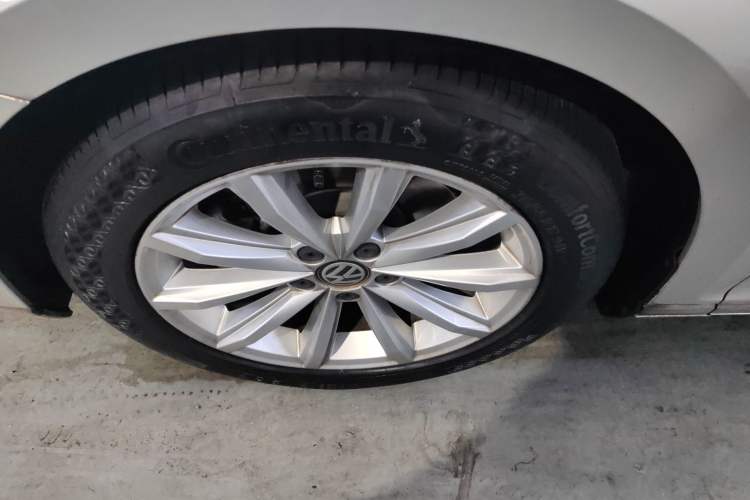 Used Volkswagen Magotan 2019 330TSI DSG Leading Edition China V Standard