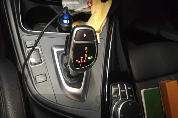 Used BMW 3 Series 2018 320Li Leading Model M Sport Package Gear Lever