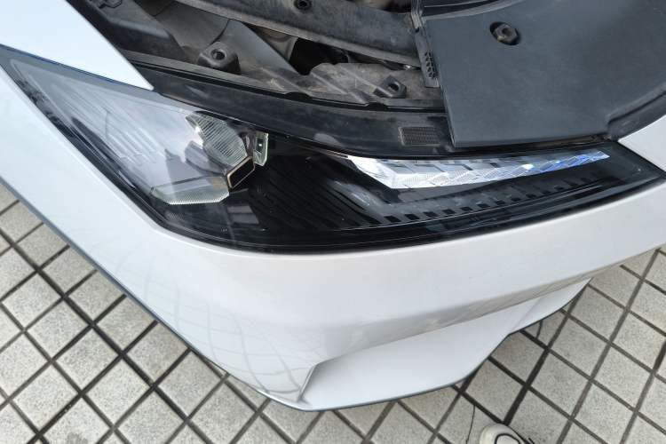 Used Deepal SL03 2023 200Max Range-Extended Version Right Front Headlight