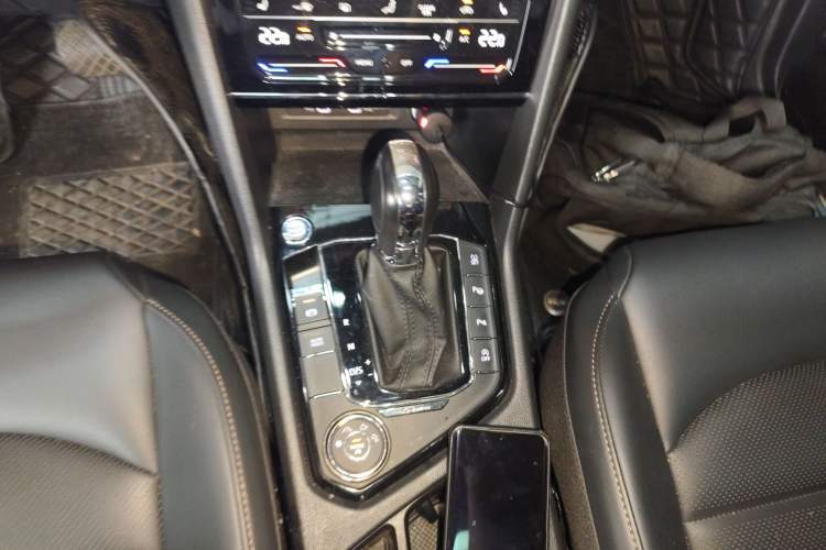 Used Volkswagen Tharu 2021 330TSI Four-Wheel Drive Flagship Edition Gear Lever