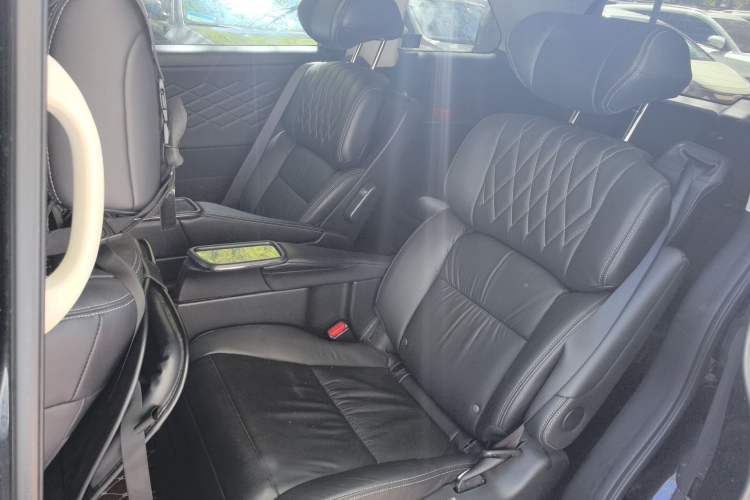 Used Honda Elysion 2019 2.0L Hybrid Luxury Edition Left Rear Seat