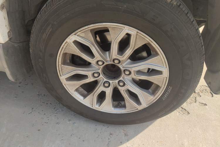 Used JMC Yusheng S350 2016 2.0T Automatic Two-Wheel Drive Gasoline Luxury Edition 5 Seats