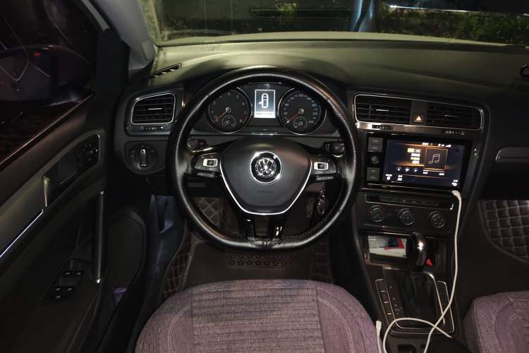 Used Volkswagen Golf 2019 280TSI DSG Comfort Version China V Standard Steering Wheel