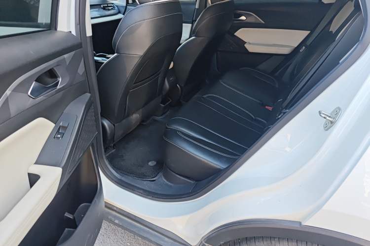 Used Geometry E Firefly 2024 301km Starlight
