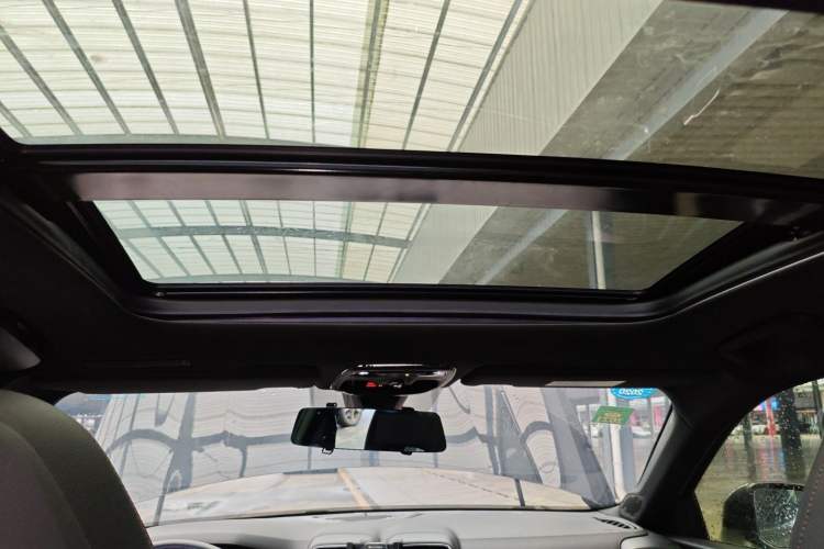 Used Lynk & Co 03 2019 1.5TD DCT Sport Edition China VI Standard Headliner