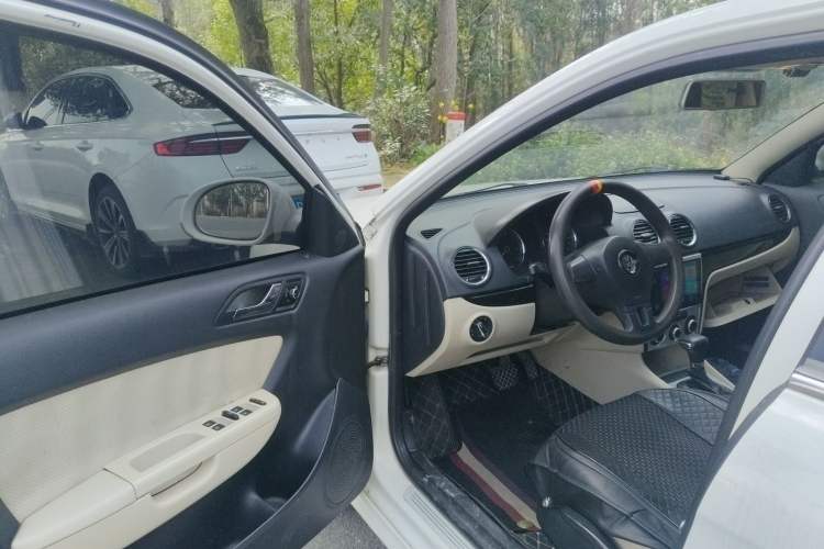 Used Volkswagen Lavida 2011 1.6L Automatic Premium Edition
