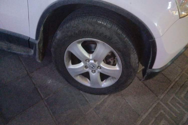 Used Honda CR-V 2007 2.0L Automatic Four-Wheel Drive Classic Edition Right Front Wheel Hub