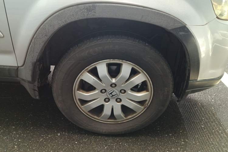 Used Honda CR-V 2005 2.0L automatic Right Front Wheel Hub