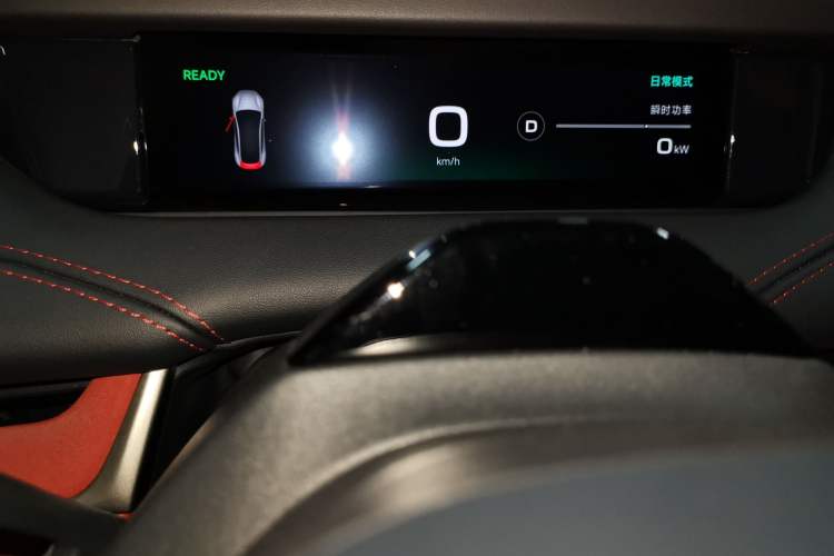 Used Xiaomi Auto SU7 2024 Four-Wheel Drive Ultra-Long Range Advanced Intelligent Driving Max Edition