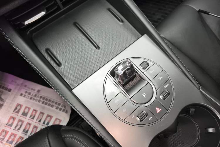 Used BYD Seal 06 New Energy 2024 DM-i 120KM Prestige Model Gear Lever