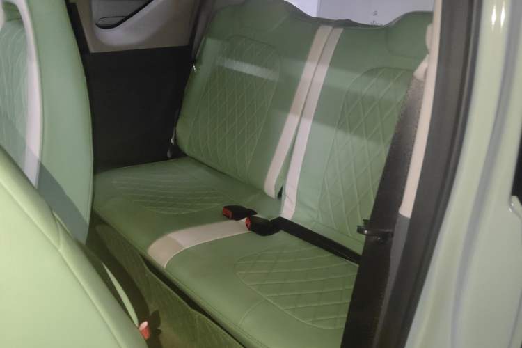 Used Wuling Hongguang MINIEV 2021 Macaron Fashion Model Lithium Iron Phosphate
