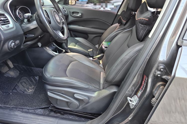 Used Jeep Compass 2017 200T Automatic Family Edition
