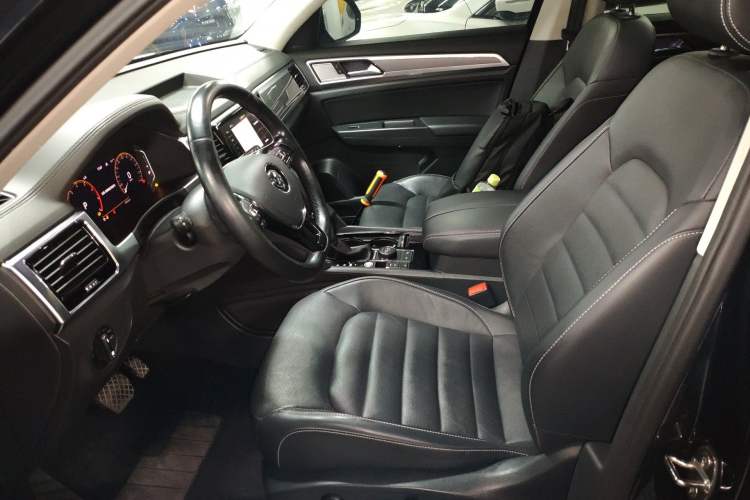 Used Volkswagen Teramont 2020 Revised Version 530 V6 Four-Wheel Drive Luxury Edition Left Front Seat