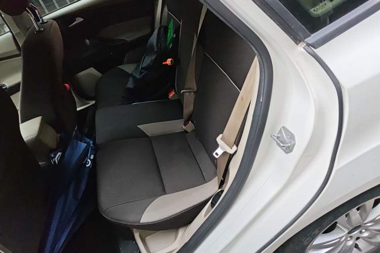 Used Ford Focus 2012 Sedan 1.6L Automatic Comfort Model
