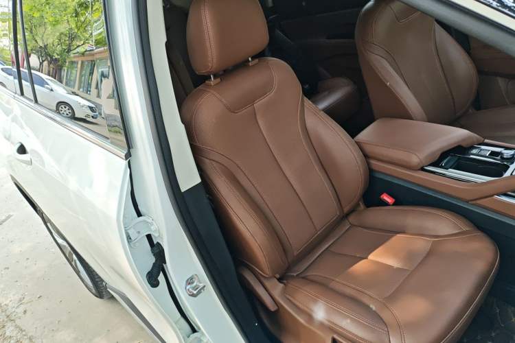 Used Haima 7X 2020 1.6 TGDI Automatic Luxury Model Right Front Seat