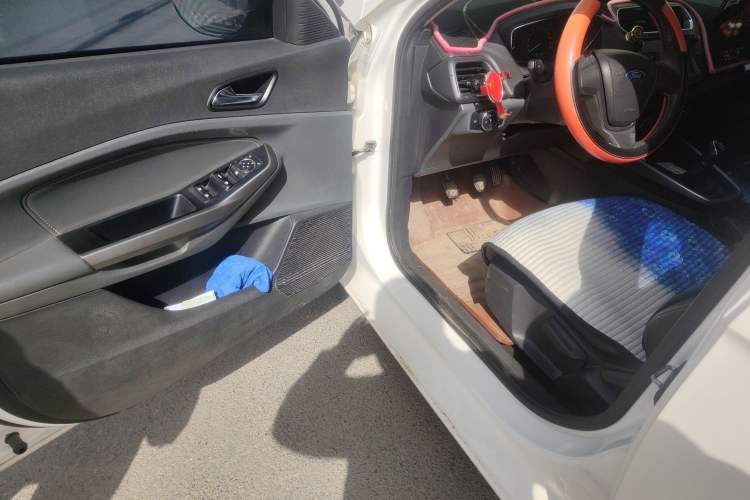 Used Ford Escort 2017 Happy Edition 1.5L Manual Fashion Model