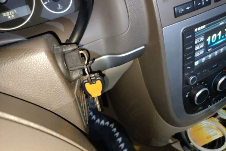 Used Buick GL8 2014 2.4L Classic Edition
